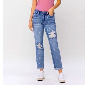 Judy Blue Star Crossed boyfriend crop jeans